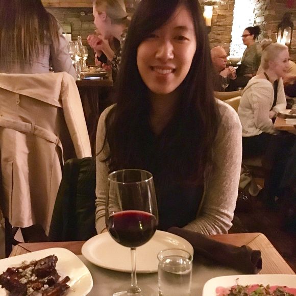 Meet your Posher, Nicole - Picture 1 of 1